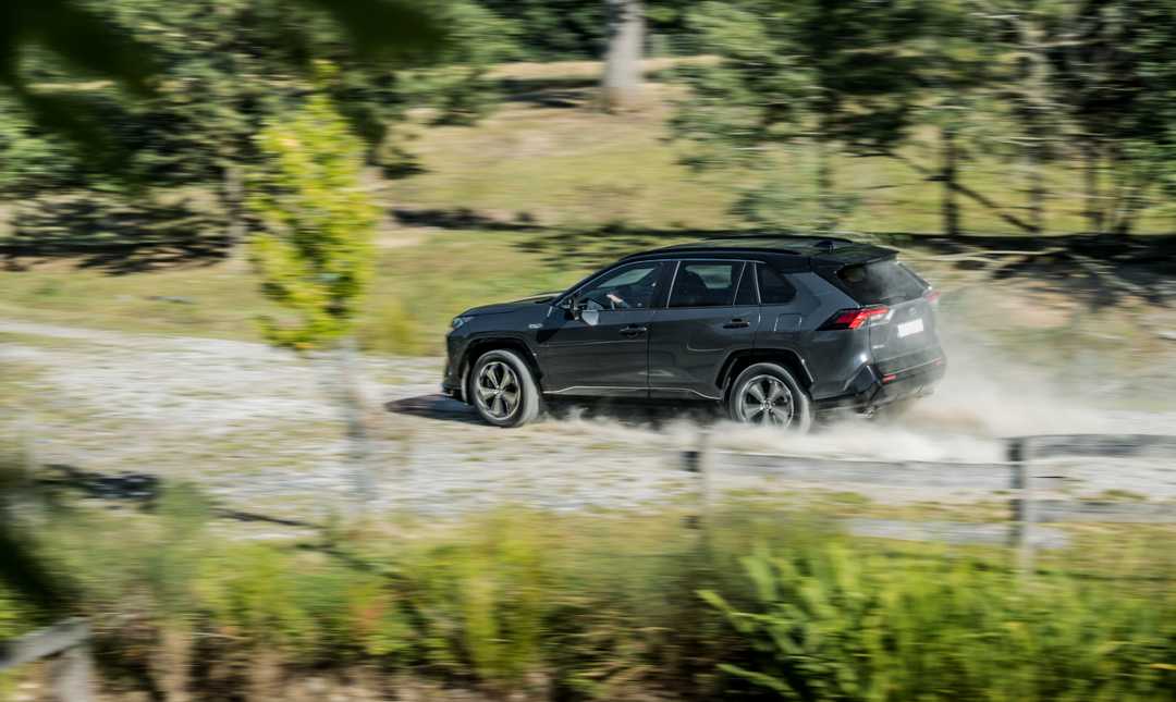 Toyota Rav4 Plug-in R