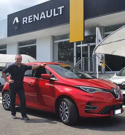 Ecoverso - Andrea Rellini e la sua nuova Renault Zoe
